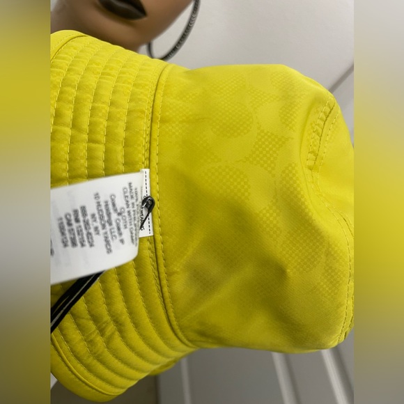 New! Coach Reversible Signature Nylon Bucket Hat (Authentic) Unisex - Picture 16 of 16